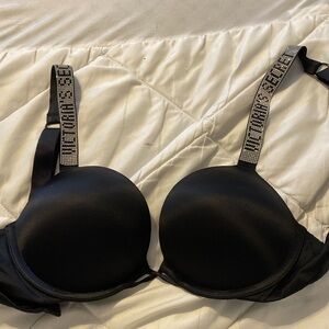 32c black bombshell victorias secret Jem bra